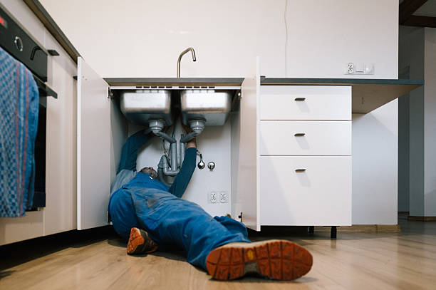 Professional Leak Detection technician working in Oakwood, GA
